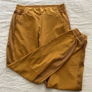 Athleta jogger pants